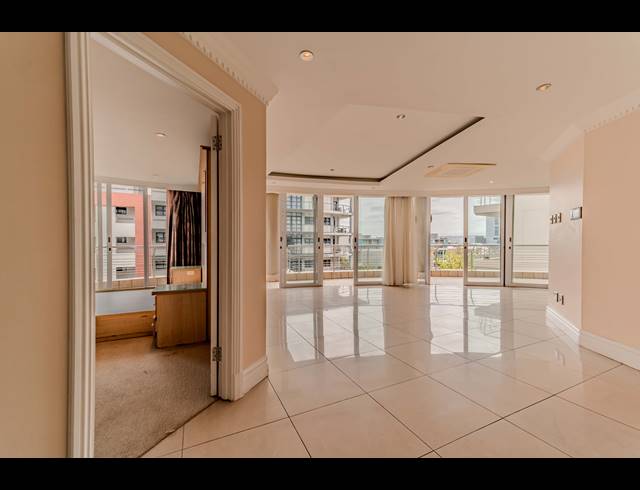 2 BEDROOM APARTMENT FOR SALE IN POINT WATERFRONT